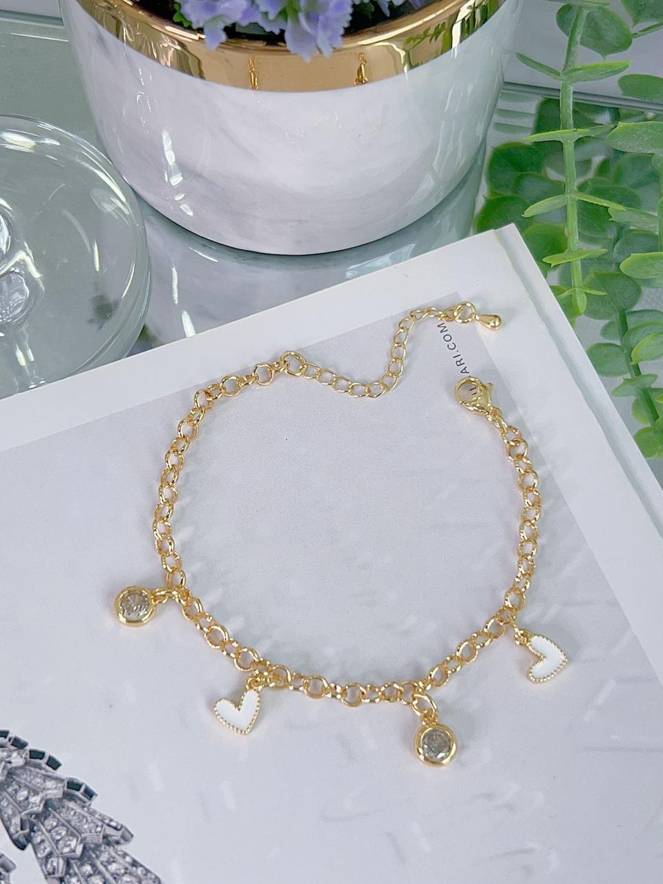 Pulsera Corazón y Perlas